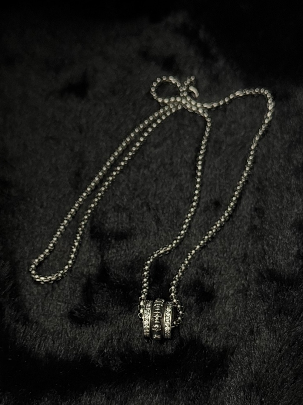 Long Twisted Rope Chain Necklace Engraved Rhinestone Cylindrical Ring - Picture 3 of 3